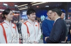 z6尊龙平台97岁李嘉诚看演唱会自己开电